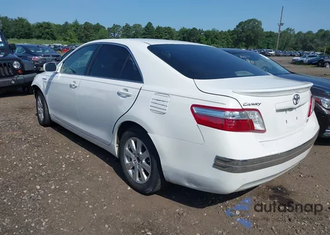 2007 Toyota Camry Hybrid z USA, uszkodzony, nr VIN JTNBB46K573015553